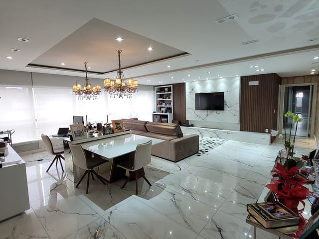 Apartamento com 283m² 3 quartos e 5 banheiros, à venda, no bairro Centro em Ponta Grossa