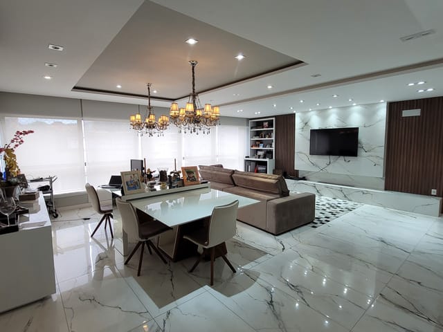 Apartamento com 283m² 3 quartos e 5 banheiros, à venda, no bairro Centro em Ponta Grossa