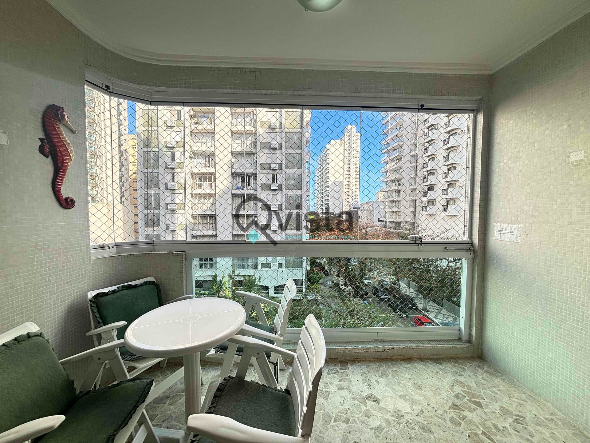 Apartamento à venda com 3 quartos, 95m² - Foto 4