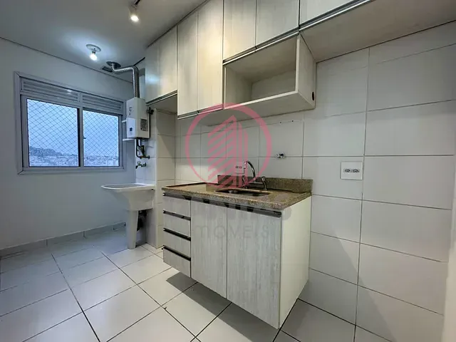 Apartamento 2 quartos e 1 banheiro, para alugar, no bairro Jardim das Flores em Osasco