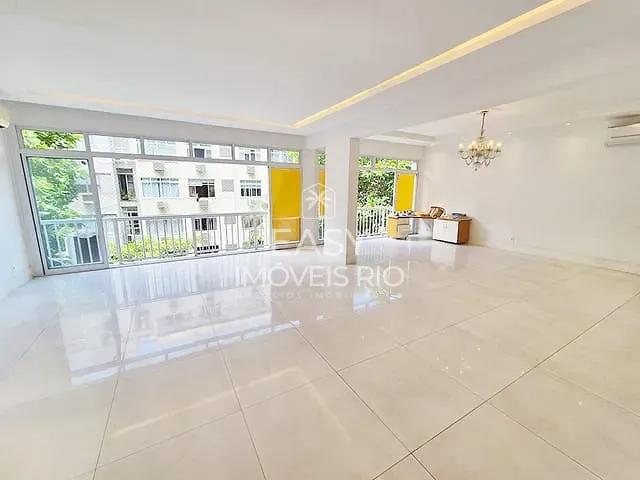 Apartamento com 248m² 4 quartos e 5 banheiros, à venda ou para alugar, no bairro Ipanema em Rio de Janeiro
