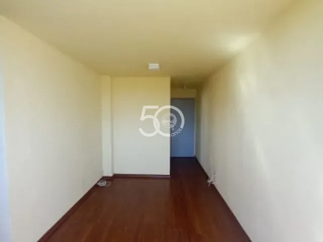 Apartamento 2 quartos e 1 banheiro, à venda, no bairro Vicente de Carvalho em Rio de Janeiro