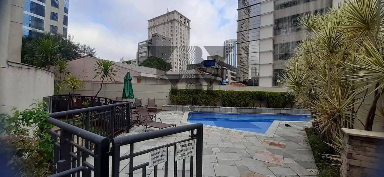 Apartamento à venda com 2 quartos, 67m² - Foto 27