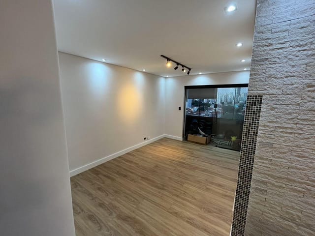 Foto do Apartamento - 🌟 Seu Novo Lar no Condomínio JK: Apartamento de 84m², Reformado e à 450m da Estação Belém 🛋️🚉 | Organização Imobiliária Açores