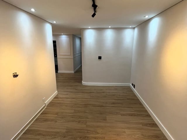 Foto do Apartamento - 🌟 Seu Novo Lar no Condomínio JK: Apartamento de 84m², Reformado e à 450m da Estação Belém 🛋️🚉 | Organização Imobiliária Açores