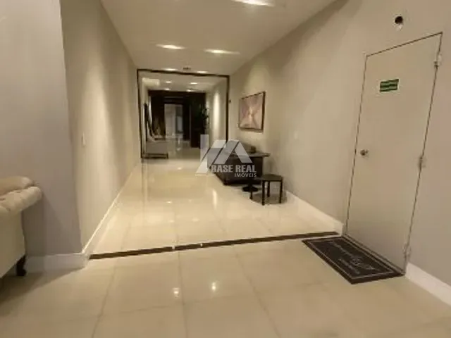 Apartamento 3 quartos e 4 banheiros, à venda, no bairro Oficinas em Ponta Grossa