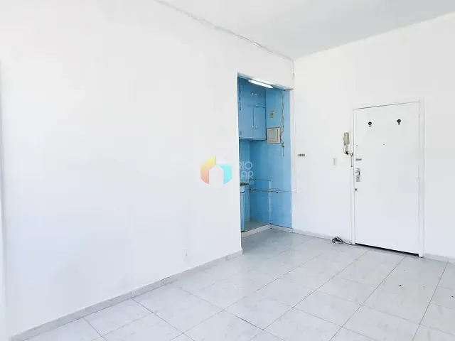 Kitnet com 25m², à venda, no bairro Centro em Rio de Janeiro