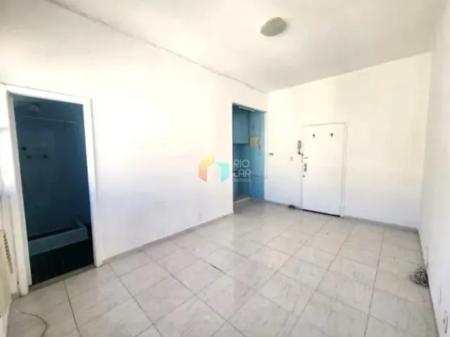 Kitnet com 25m², à venda, no bairro Centro em Rio de Janeiro