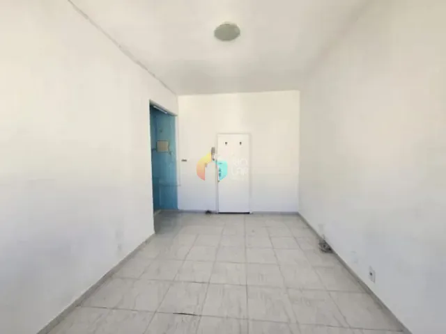Kitnet com 25m², à venda, no bairro Centro em Rio de Janeiro