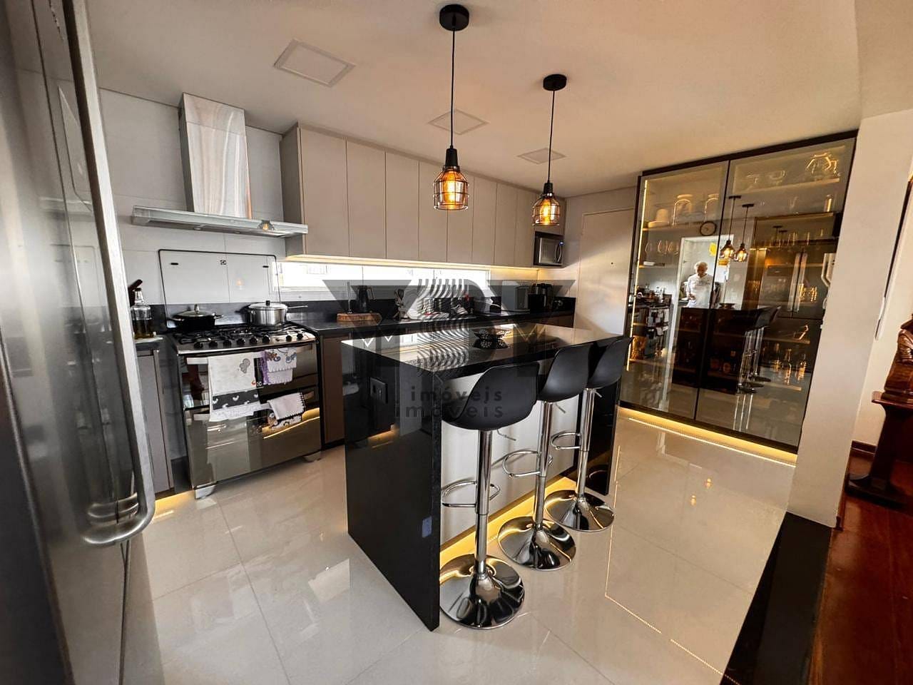 Apartamento à venda com 3 quartos, 110m² - Foto 14