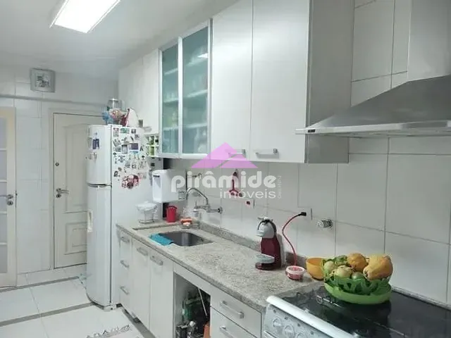Apartamento com 114m² 3 quartos e 3 banheiros, à venda, no bairro Centro em São José dos Campos