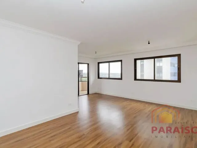 Apartamento 4 quartos e 4 banheiros, para alugar, no bairro Mossunguê em Curitiba