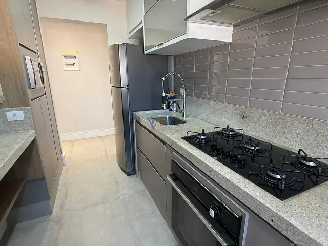 Apartamento 2 quartos e 2 banheiros, à venda, no bairro Jardim das Indústrias em São José dos Campos