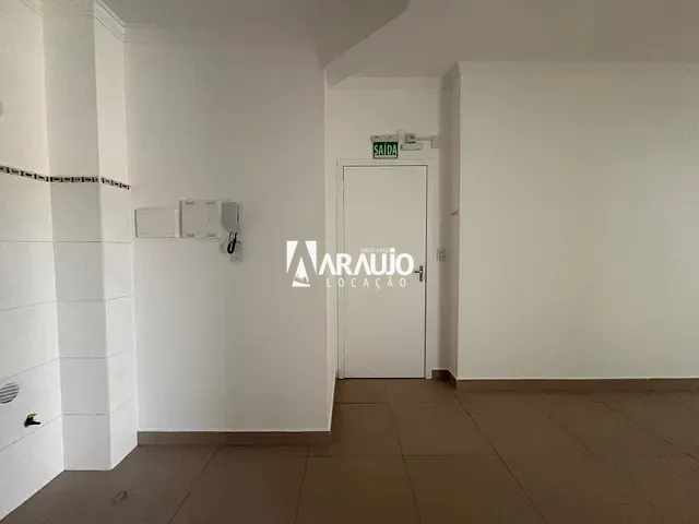 Apartamento 2 quartos e 1 banheiro, para alugar, no bairro Centro em Navegantes
