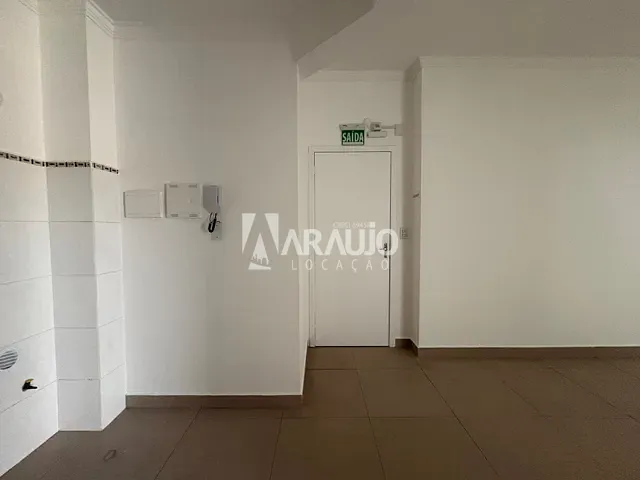 Apartamento 2 quartos e 1 banheiro, para alugar, no bairro Centro em Navegantes