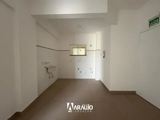 Apartamento 2 quartos e 1 banheiro, para alugar, no bairro Centro em Navegantes