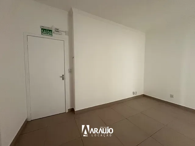 Apartamento 2 quartos e 1 banheiro, para alugar, no bairro Centro em Navegantes