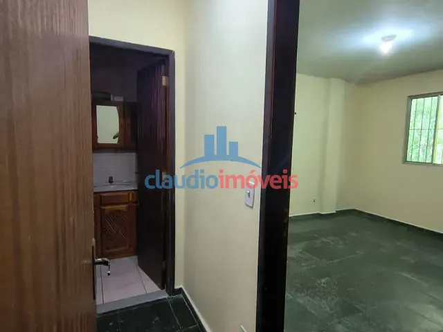 Apartamento 1 quarto e 1 banheiro, à venda ou para alugar, no bairro Centro em Barra Mansa
