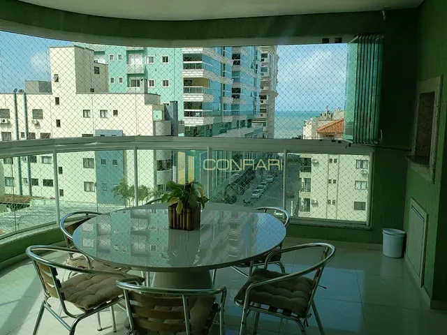 Apartamento com 197m² 4 quartos e 4 banheiros, à venda, no bairro Meia Praia em Itapema