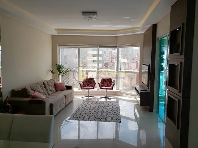 Apartamento com 197m² 4 quartos e 4 banheiros, à venda, no bairro Meia Praia em Itapema