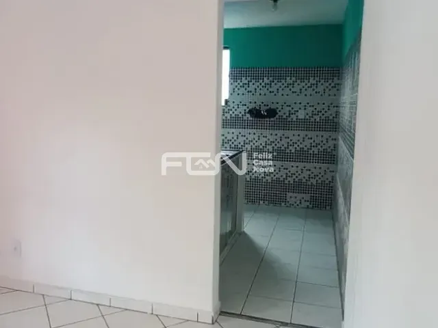 Apartamento 2 quartos e 1 banheiro, para alugar, no bairro Gleba B em Camaçari