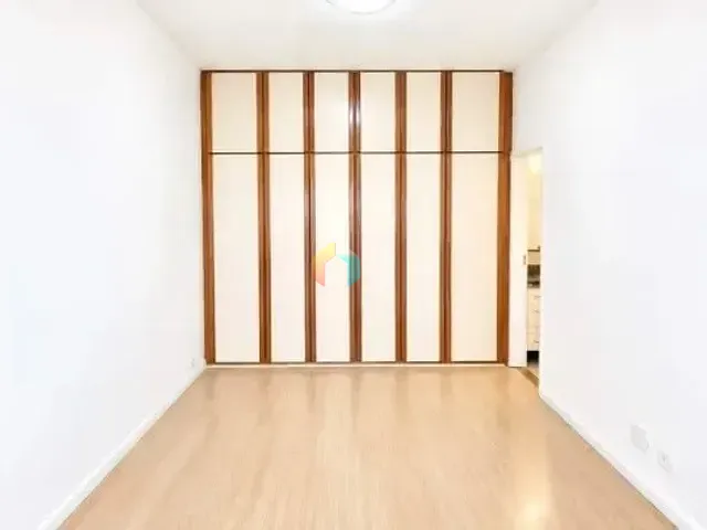 Apartamento com 76m² 2 quartos e 3 banheiros, à venda, no bairro Botafogo em Rio de Janeiro
