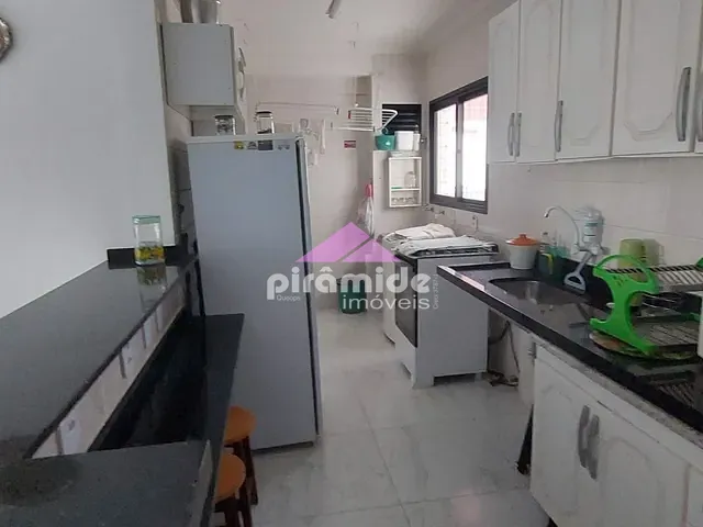 Apartamento com 86m² 3 quartos e 2 banheiros, à venda, no bairro Martim de Sá em Caraguatatuba