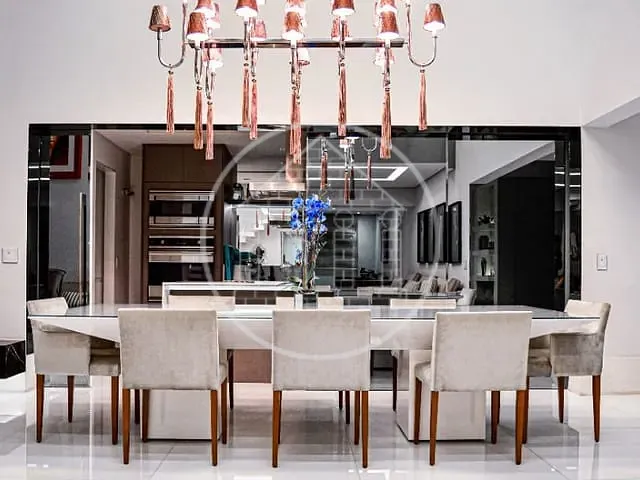 Apartamento com 250m² 4 quartos e 6 banheiros, à venda, no bairro Campo Belo em São Paulo