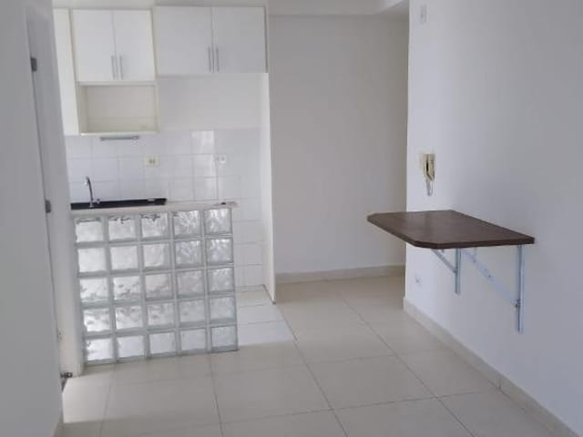 Apartamento com 36m² 1 quarto e 1 banheiro, para alugar, no bairro Cambuci em São Paulo