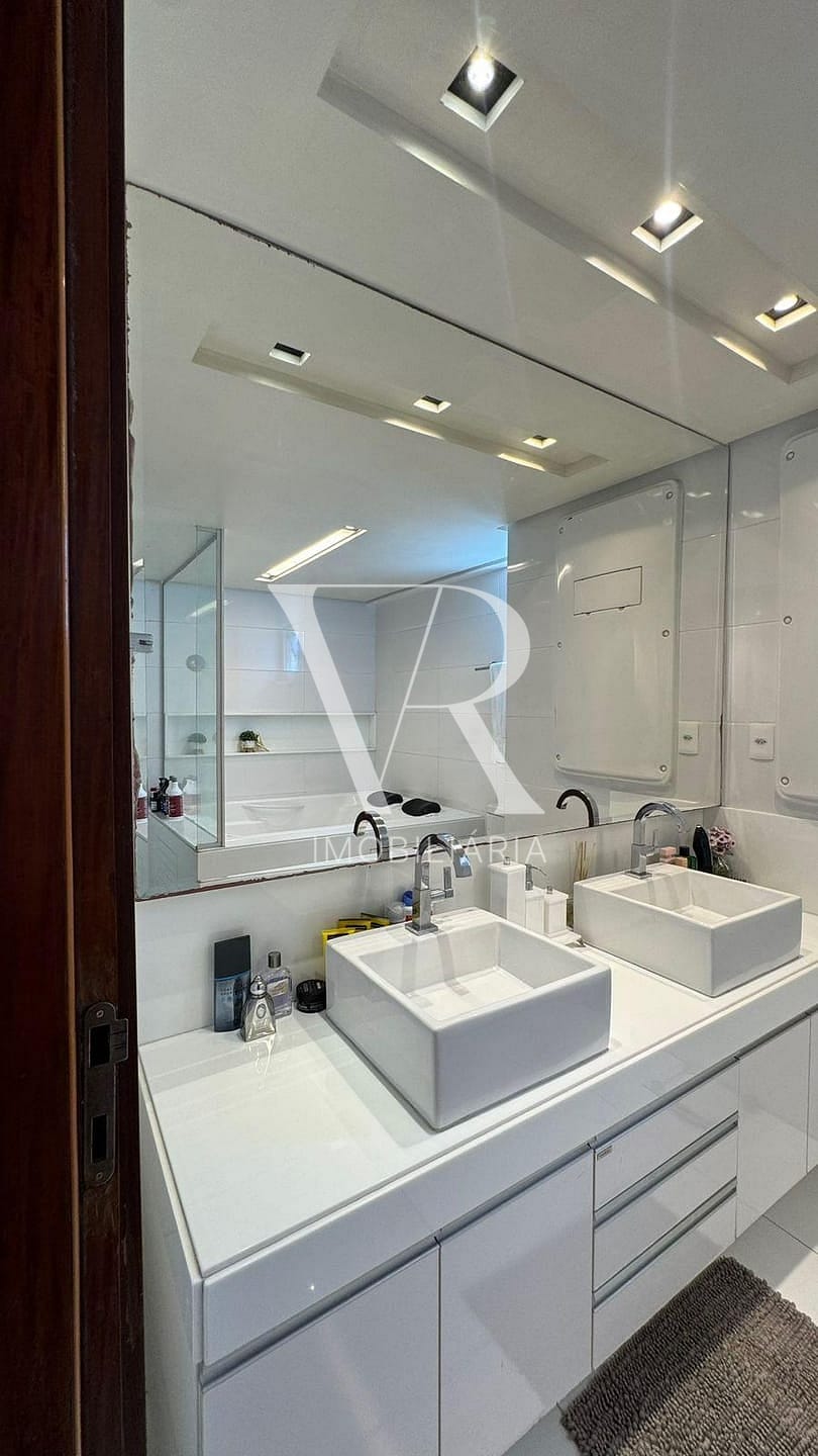 Apartamento à venda com 4 quartos, 245m² - Foto 11