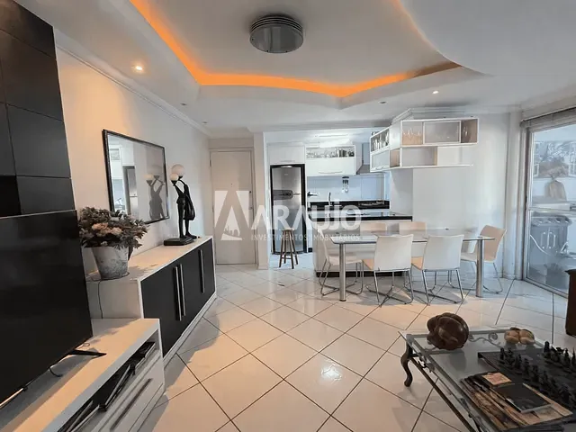 Apartamento 3 quartos e 2 banheiros, à venda, no bairro Dom Bosco em Itajaí