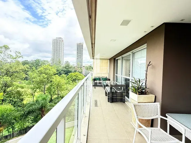 Apartamento com 227m² 4 quartos e 5 banheiros, à venda, no bairro Vila Yara em Osasco