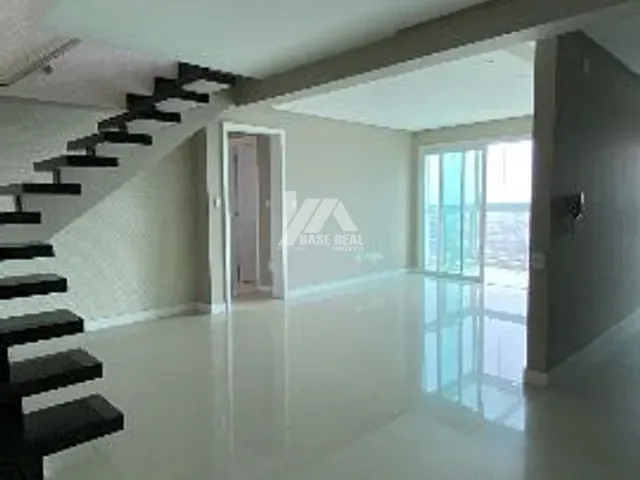 Apartamento com 250m² 3 quartos e 3 banheiros, à venda, no bairro Centro em Ponta Grossa