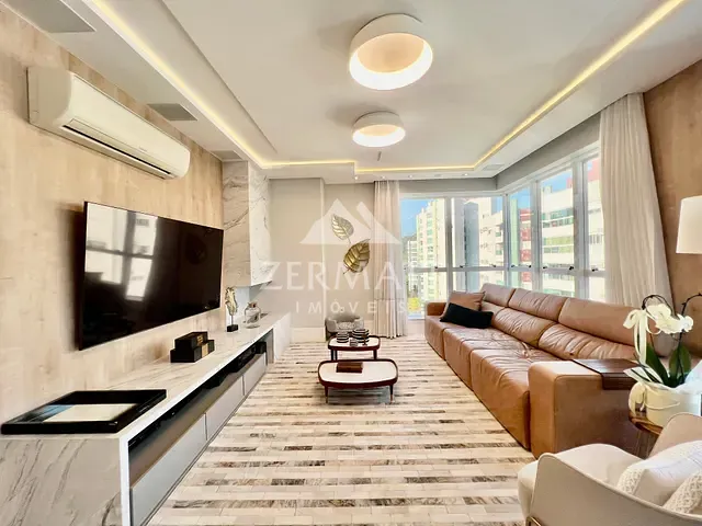 Apartamento com 286m² 4 quartos e 6 banheiros, à venda, no bairro Victor Konder em Blumenau