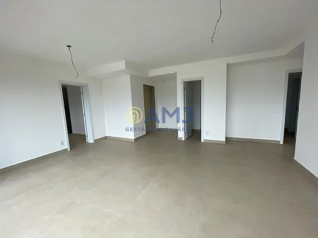 Apartamento 3 quartos e 5 banheiros, à venda, no bairro Setor Marista em Goiânia