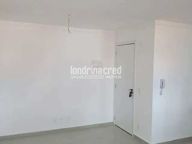 Apartamento 2 quartos e 1 banheiro, à venda, no bairro Jardim Maria Celina em Londrina