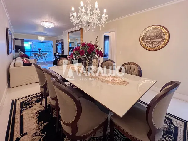 Apartamento 3 quartos e 3 banheiros, à venda, no bairro Centro em Balneário Camboriú