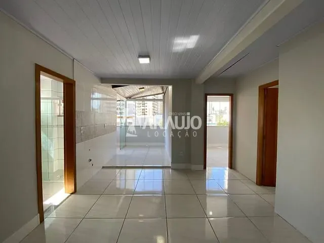 Apartamento 2 quartos e 1 banheiro, para alugar, no bairro Fazenda em Itajaí