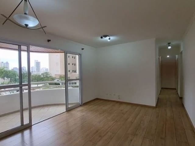 Foto do Apartamento - Excelente apartamento à venda, com 3 dormitórios e 2 vagas de garagem cobertas, na região do Jardim Zaira, Guarulhos, SP | Imobiliária Compare