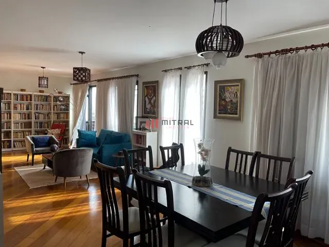 Apartamento 3 quartos e 3 banheiros, à venda, no bairro Centro em Londrina
