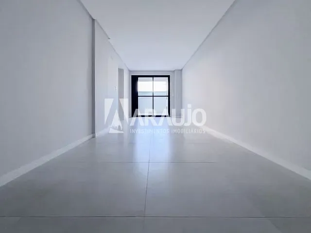 Apartamento com 112m² 2 quartos e 1 banheiro, à venda, no bairro Vila Operária em Itajaí