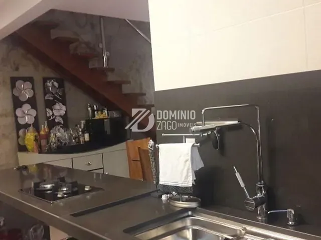 Apartamento com 218m² 4 quartos e 4 banheiros, à venda, no bairro Santa Maria em Uberaba