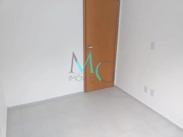 Apartamento 2 quartos e 1 banheiro, à venda, no bairro Inhoaíba em Rio de Janeiro