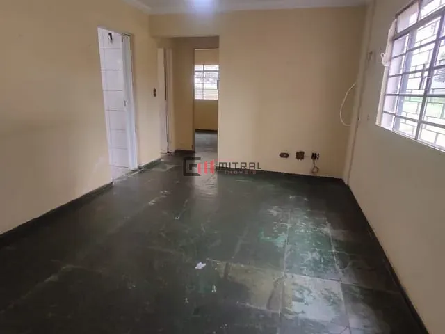 Apartamento 2 quartos e 1 banheiro, à venda, no bairro Colina Verde em Londrina
