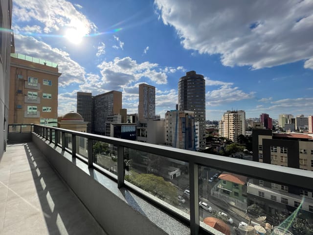 Foto do Apartamento - Apartamento com 3 quartos para locação, Lourdes, BH, MG. Estar perto do melhor é mais que liberdade, é ter acessibilidade para aproveitar a cidade. | REALLE SOLUÇÕES IMOBILIÁRIAS INTEGRADAS