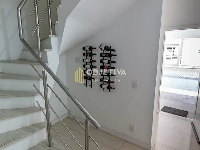 Casa 3 quartos e 4 banheiros, à venda, no bairro Praia de Belas em Porto Alegre