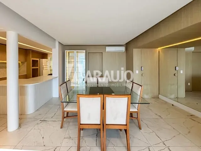 Apartamento 3 quartos e 2 banheiros, à venda, no bairro Centro em Itajaí