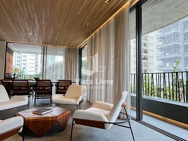 Apartamento com 270m² 3 quartos e 5 banheiros, à venda, no bairro Itaim Bibi em São Paulo