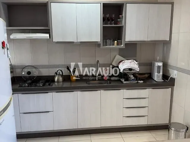Apartamento com 80m², à venda, no bairro Meia Praia em Navegantes