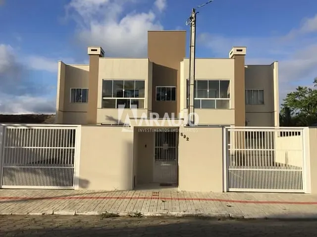 Apartamento com 80m², à venda, no bairro Meia Praia em Navegantes
